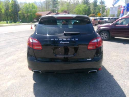 Black 2014 Porsche Cayenne Platinum Edition