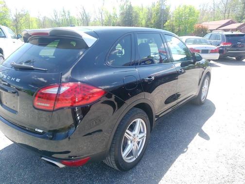 Black 2014 Porsche Cayenne Platinum Edition