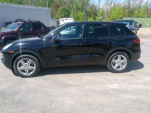 Black 2014 Porsche Cayenne Platinum Edition