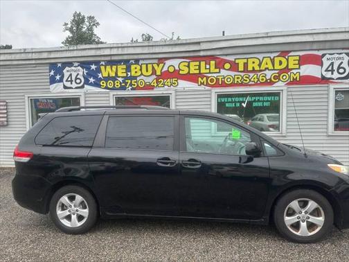 2012 Toyota Sienna LE