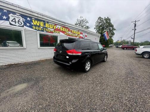2012 Toyota Sienna LE