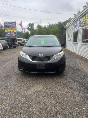 2012 Toyota Sienna LE