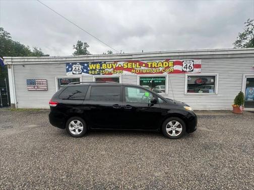 2012 Toyota Sienna LE