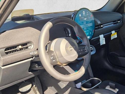 British Racing Green IV Metallic 2026 MINI Hardtop Cooper S