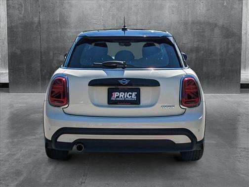 2022 MINI Hardtop Cooper