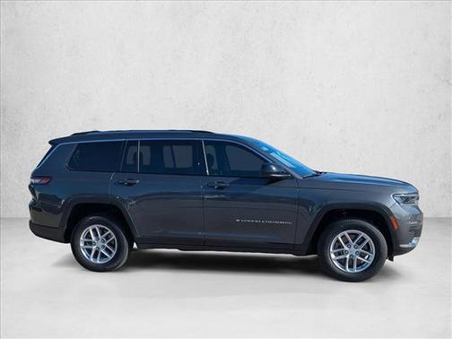2022 Jeep Grand Cherokee L Laredo