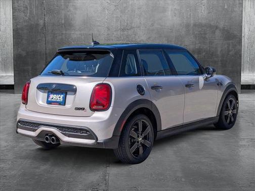 2023 MINI Hardtop Cooper S