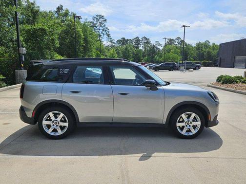 Melting Silver III Metallic 2025 MINI Countryman Cooper S ALL4