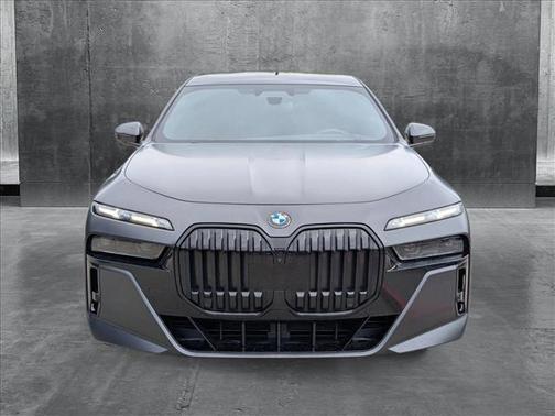 2023 BMW 760 i xDrive