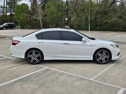 2017 Honda Accord Touring V6