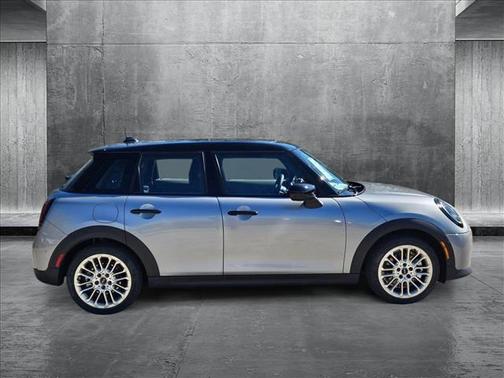 2025 MINI Hardtop Cooper