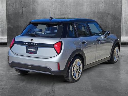2025 MINI Hardtop Cooper