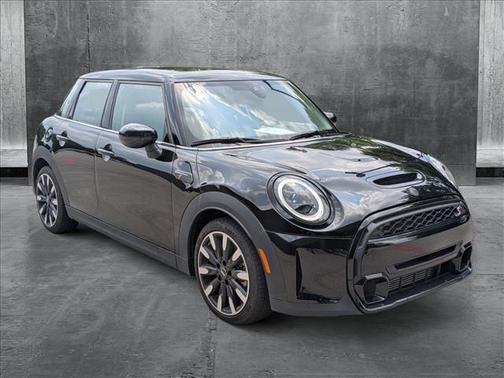 2022 MINI Hardtop Cooper S