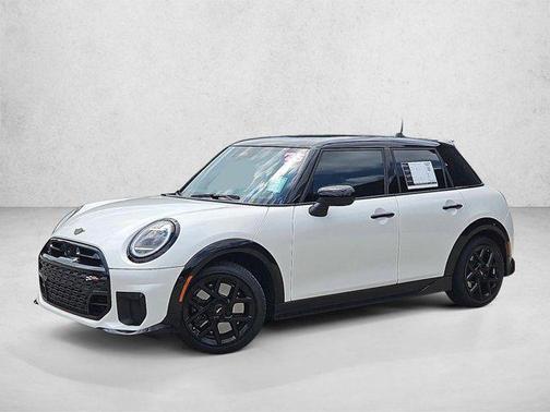 Nanuq White Metallic 2025 MINI Hardtop Cooper S