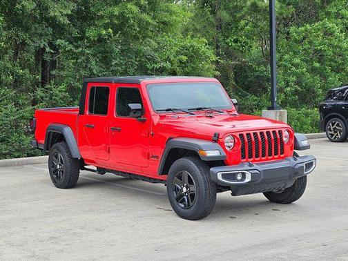 Firecracker Red Clearcoat 2023 Jeep Gladiator Sport S