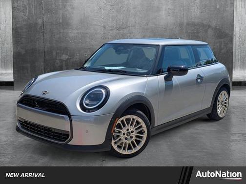 2025 MINI Hardtop Cooper