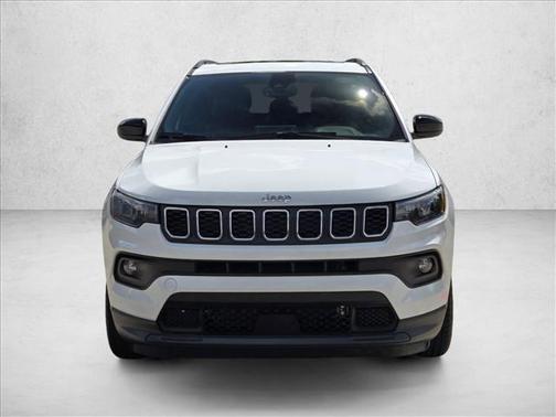 Bright White Clearcoat 2025 Jeep Compass Latitude