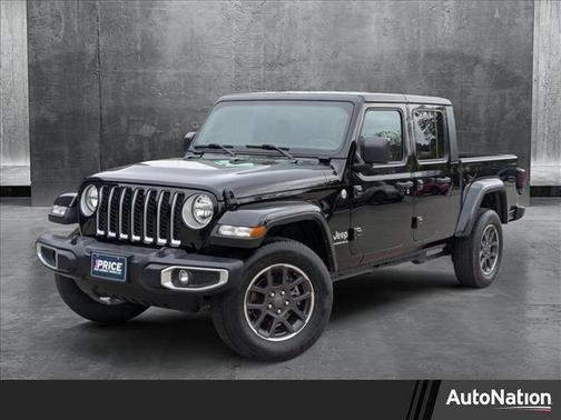2023 Jeep Gladiator Overland