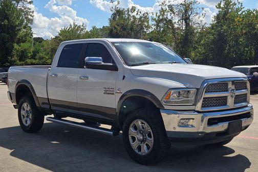 2018 RAM 2500 Laramie Crew Cab 4x4 6'4' Box