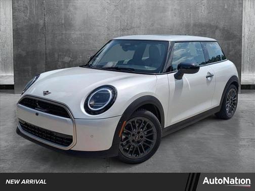 2025 MINI Hardtop Cooper
