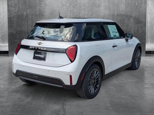 2025 MINI Hardtop Cooper
