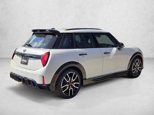 Nanuq White Metallic 2026 MINI Hardtop Cooper S