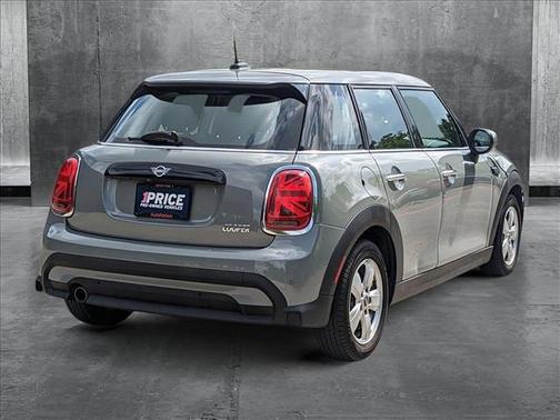 2022 MINI Hardtop Cooper