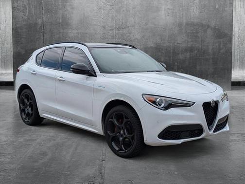 2022 Alfa Romeo Stelvio Ti