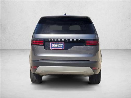 Fuji White 2025 Land Rover Discovery P300 S