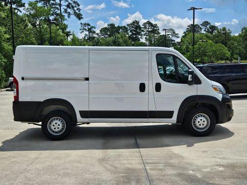 Bright White Clearcoat 2025 RAM ProMaster 2500 Tradesman