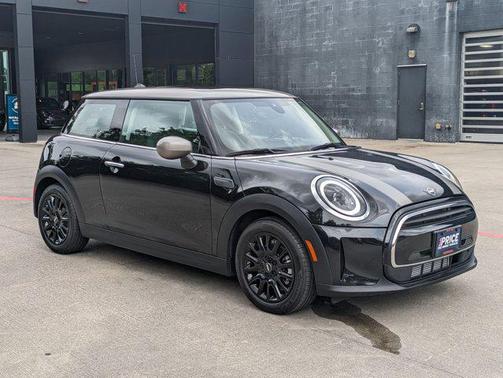 2024 MINI Hardtop Cooper