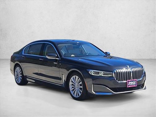2022 BMW 740 i