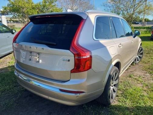 2023 Volvo XC90 B6 Ultimate 6-Seater