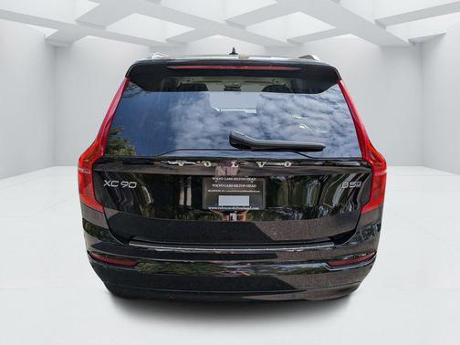 Onyx Black Metallic 2023 Volvo XC90 B5 Core