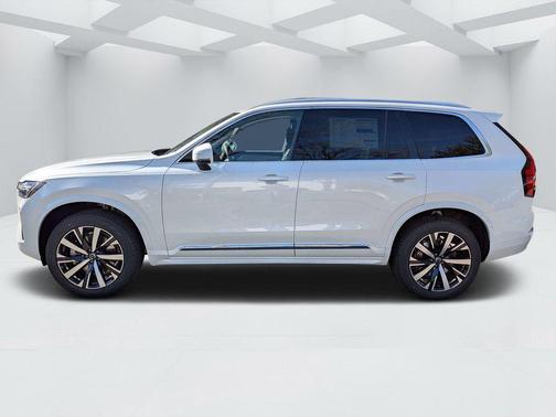 Crystal White Pearl 2026 Volvo XC90 Core, B5 AWD Gas (mild hybrid), Gasoline, Bright, 7 Seats