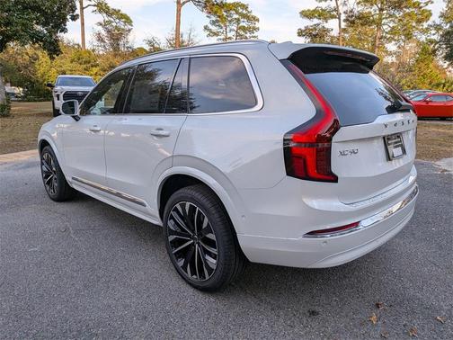 2026 Volvo XC90 B6 Ultra 7-Seater
