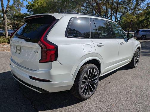 2026 Volvo XC90 Ultra Dark Theme, B6 AWD Gas (mild hybrid), Gasoline, 7 Seats