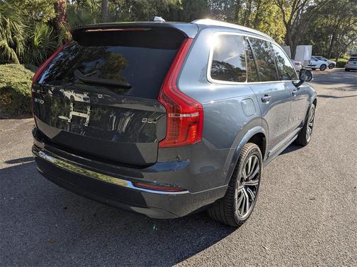 2024 Volvo XC90 B5 Plus Bright Theme