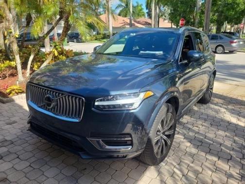 2024 Volvo XC90 B5 Plus Bright Theme