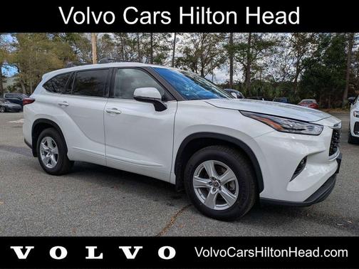 2022 Toyota Highlander LE