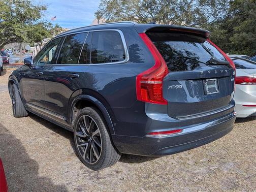 2023 Volvo XC90 B6 Plus 7-Seater