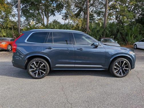 2024 Volvo XC90 B6 Plus Bright Theme 7-Seater