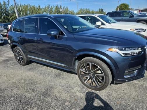 2024 Volvo XC90 B6 Plus Bright Theme 7-Seater