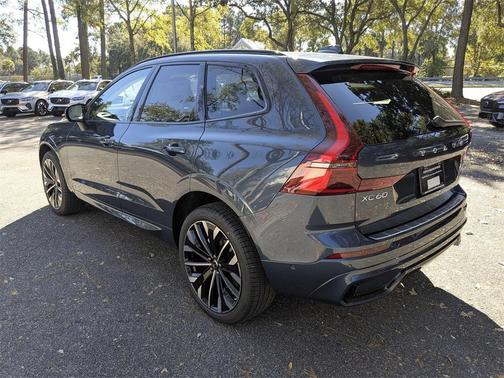2026 Volvo XC60 B5 Ultra
