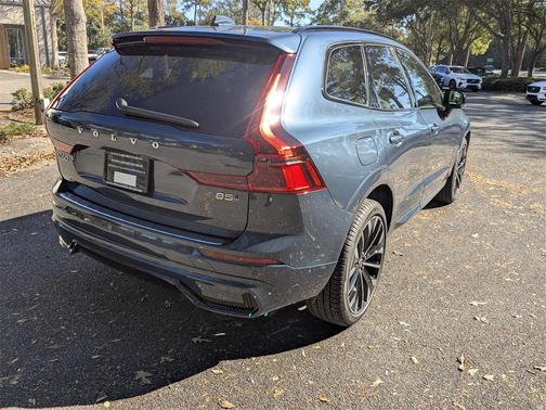 2026 Volvo XC60 B5 Ultra