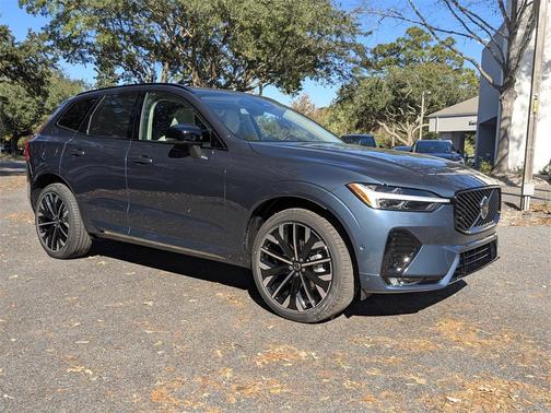 2026 Volvo XC60 B5 Ultra