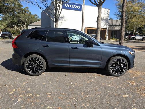 2026 Volvo XC60 B5 Ultra