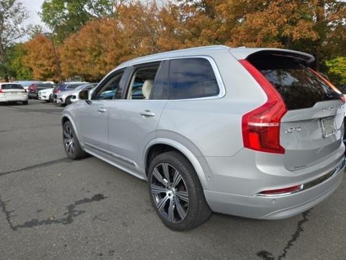 2023 Volvo XC90 B6 Ultimate 6-Seater