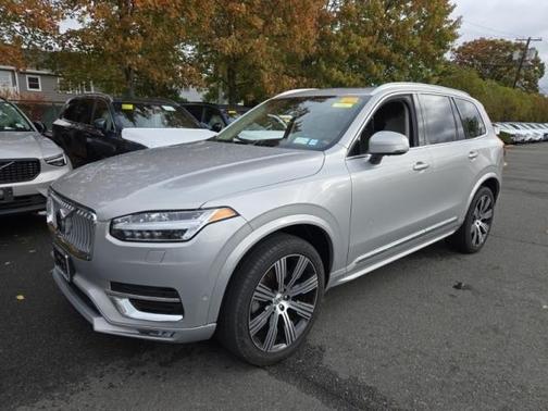 2023 Volvo XC90 B6 Ultimate 6-Seater