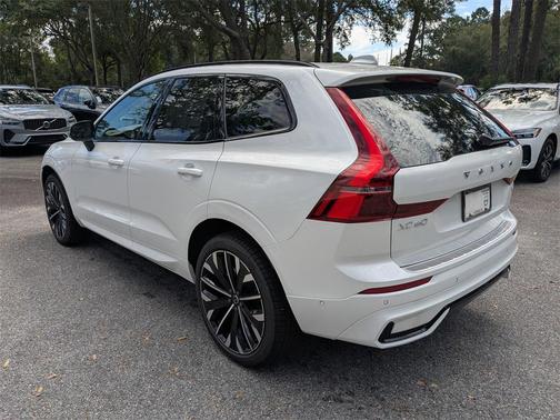 2026 Volvo XC60 B5 Ultra